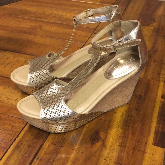 Size 7.5 Kenneth Cole Reactions - Picture 4 of 4